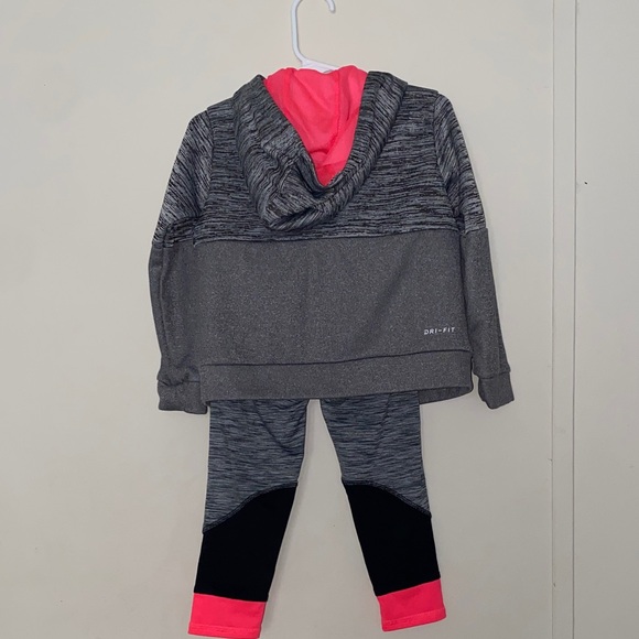 Nike Kids Gray and Pink Activewear Set - Picture 5 of 6